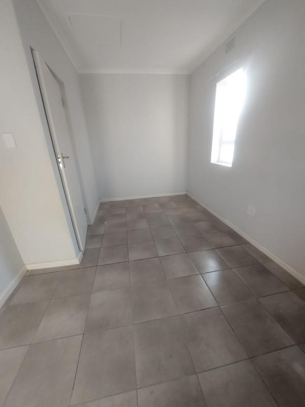 To Let 2 Bedroom Property for Rent in Rivergate Western Cape